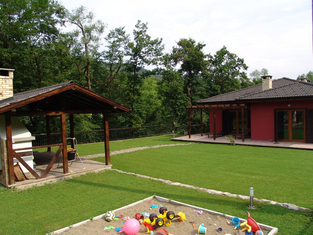 Boyana Vacation Houses Cherni Vit Bilik gambar